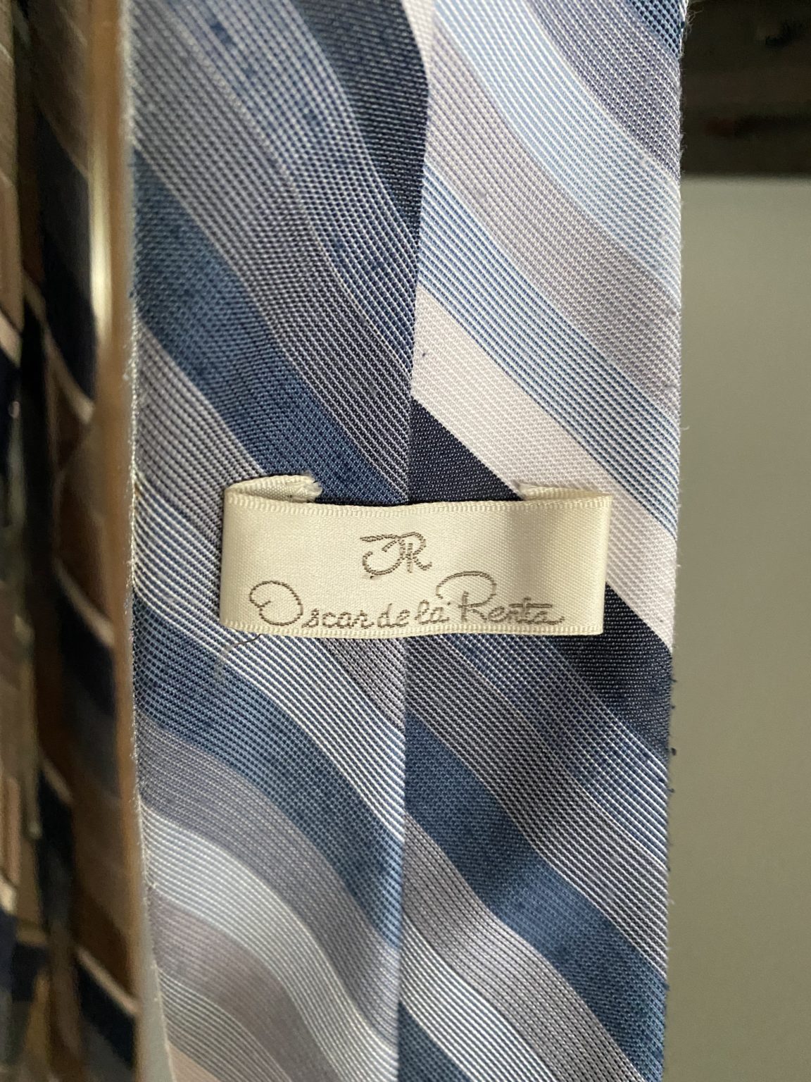 oscar de la renta consignment